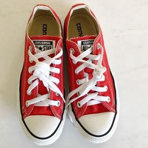 👟Red Converse Sneakers